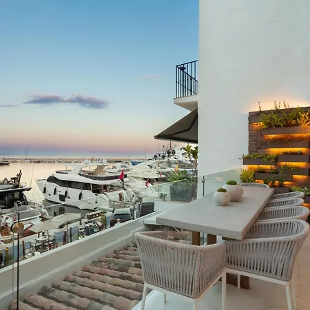 Modern 3 Bedroom Apartment, Puerto Banus, Apartment *