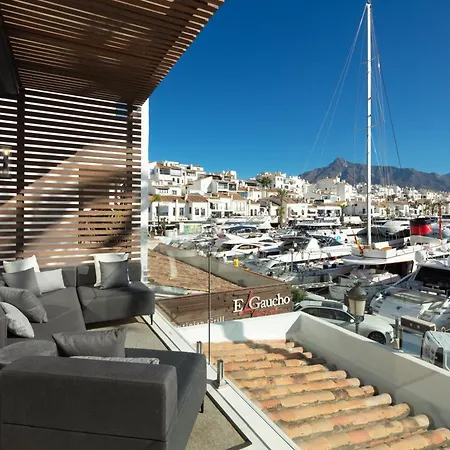 Modern 3 Bedroom Apartment, Puerto Banus, Apartment