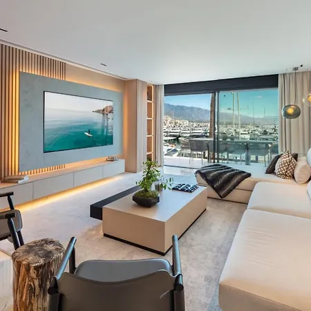 Modern 3 Bedroom Apartment, Puerto Banus, Apartment Marbella